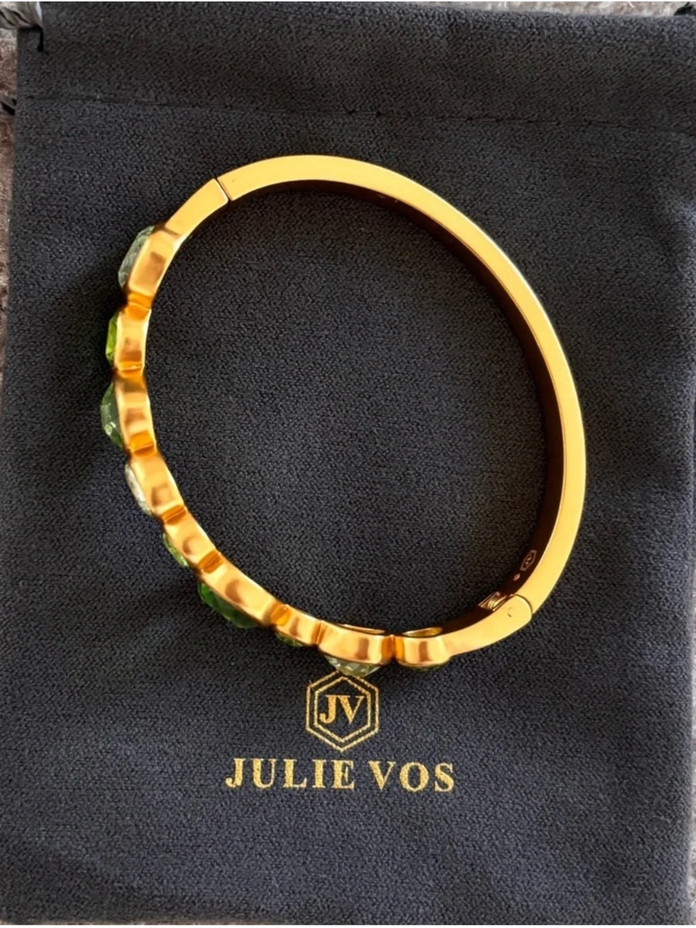 NWOT Julie Vos Kaleidoscope Hinge Baglngle